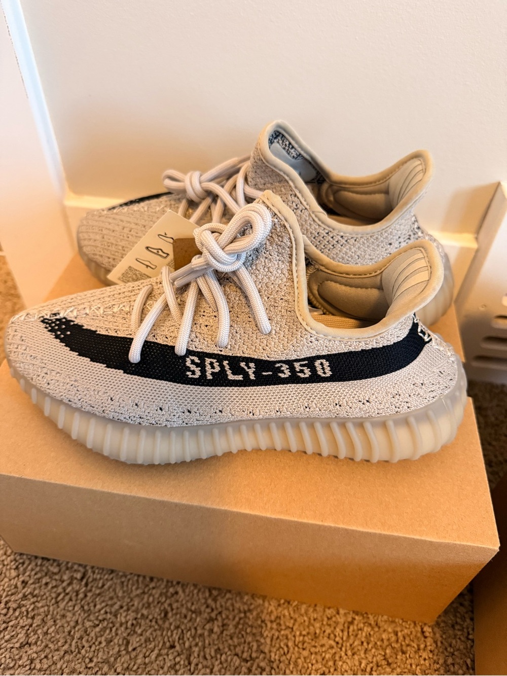 Yeezy Boost 350 V2 Sneakers in Grey/Black